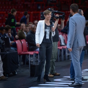 Celine Dumerc - commentaire ASG 2012 Sport+ (c) Romain Chaib